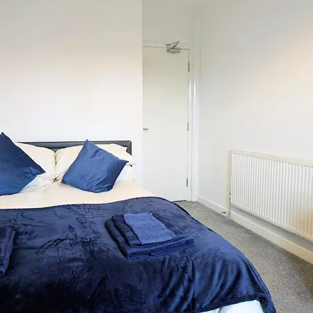 Ferienhaus Danebury House Sleeps 13 With Parking York