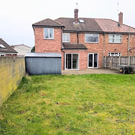 Ferienhaus Danebury House Sleeps 13 With Parking York