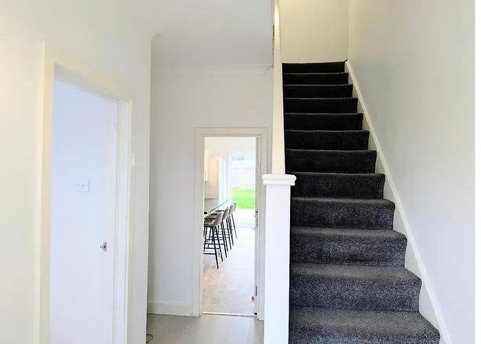 Сasa de vacaciones Danebury House Sleeps 13 With Parking York