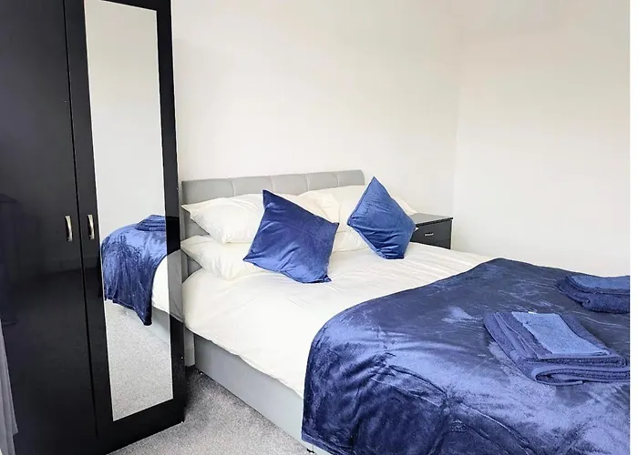 Danebury House Sleeps 13 With Parking Сasa de vacaciones York