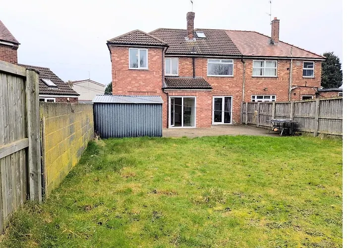 Сasa de vacaciones Danebury House Sleeps 13 With Parking York