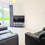Danebury House Sleeps 13 With Parking * 요크